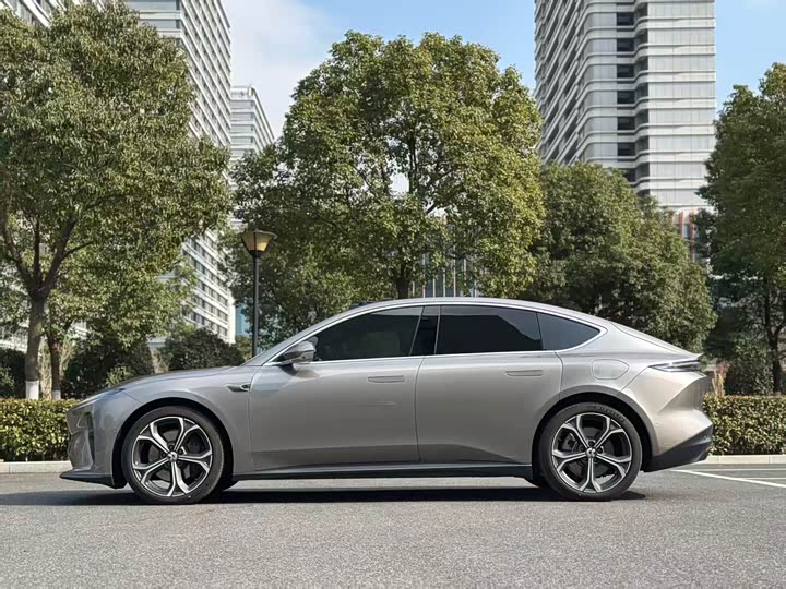 Фото 3 - Nio ET5