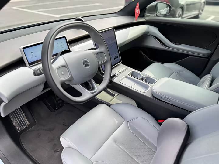 Фото 8 - Nio ET5