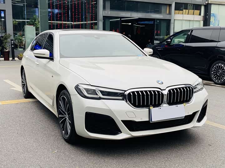 Фото 3 - BMW 5 Series