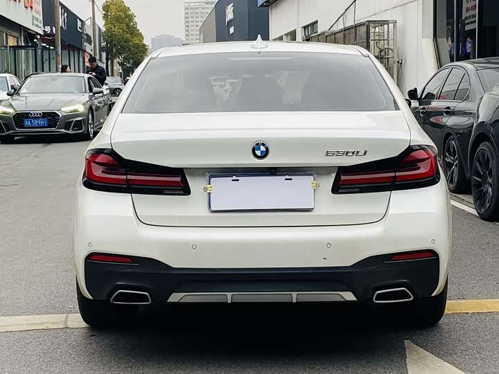 Фото 6 - BMW 5 Series