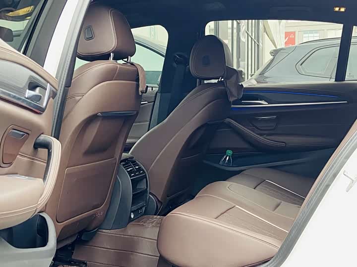 Фото 8 - BMW 5 Series