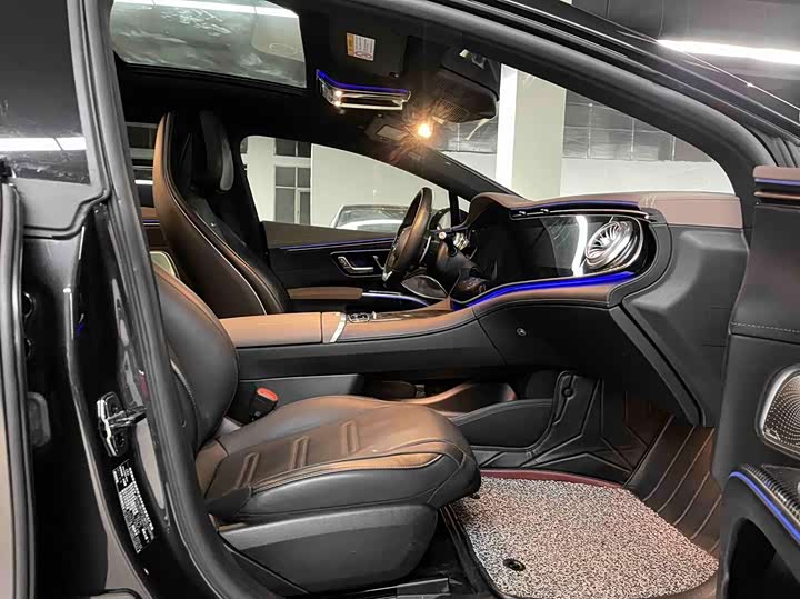 Фото 8 - Mercedes-Benz EQS AMG