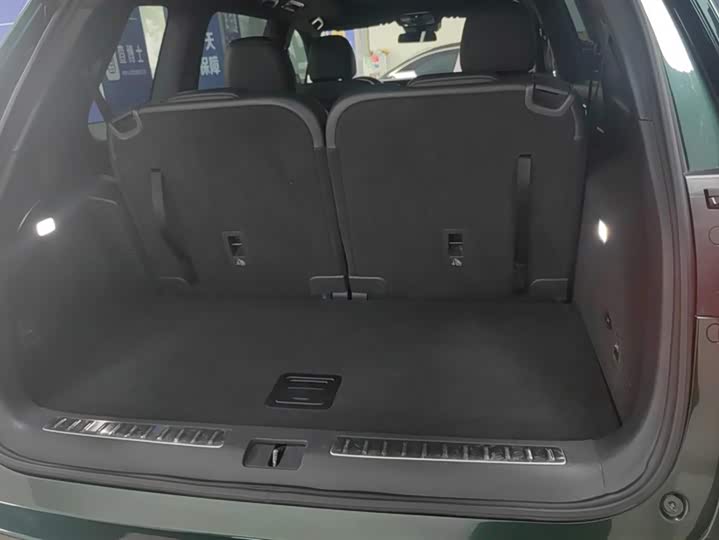 Фото 4 - LiXiang One