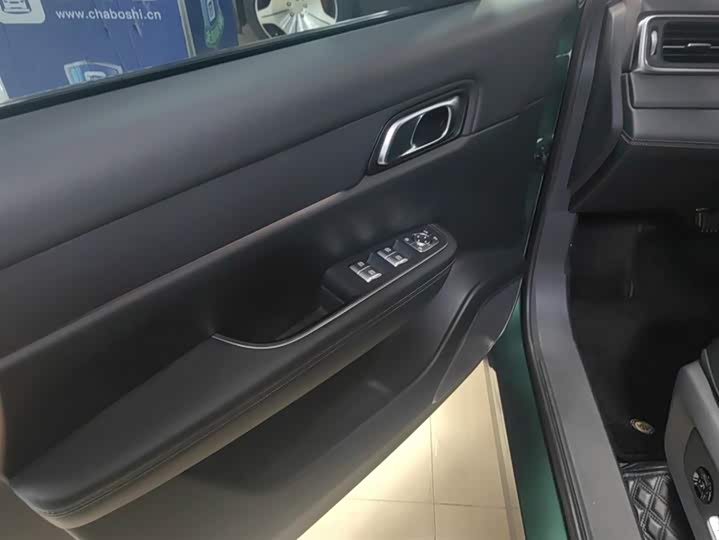 Фото 7 - LiXiang One