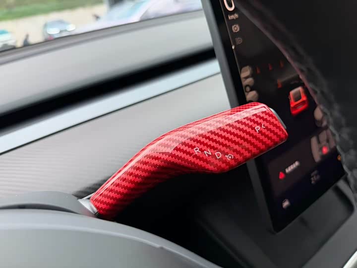 Фото 6 - Tesla Model Y