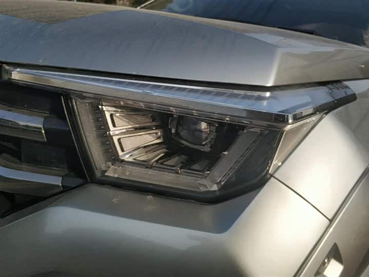 Фото 5 - Tank 400 Hybrid