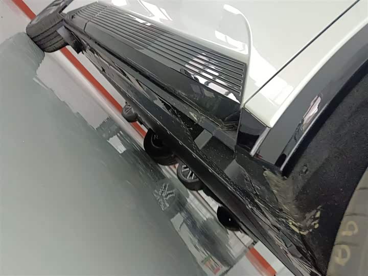 Фото 2 - Toyota bZ5