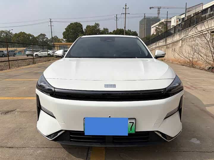 Фото 2 - Geely Galaxy L6