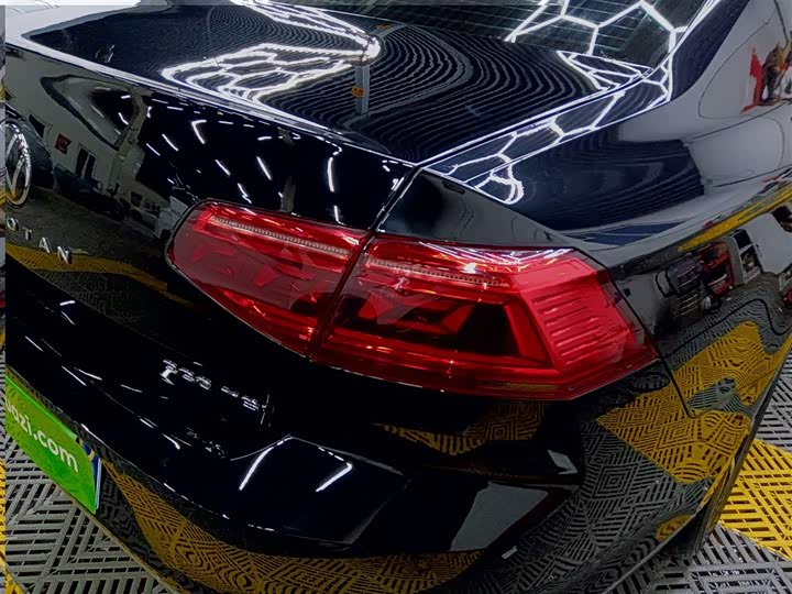 Фото 8 - Volkswagen Magotan