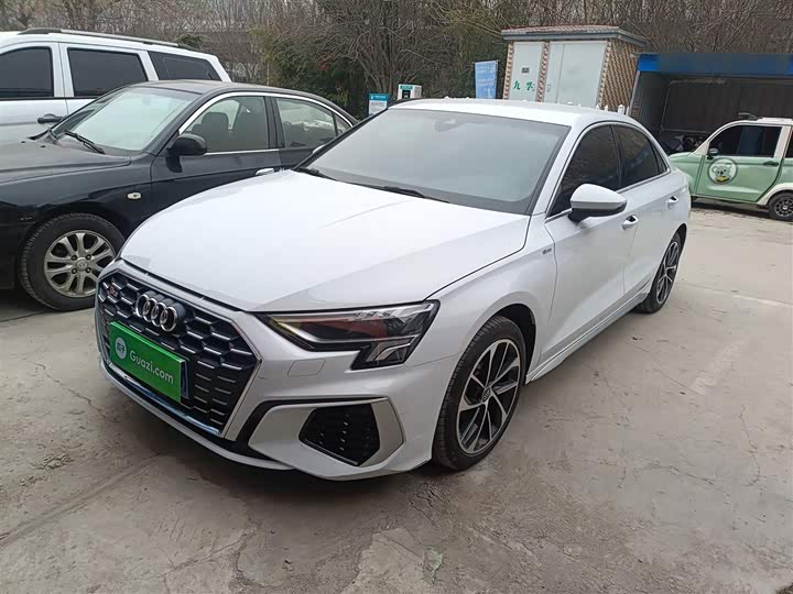 Фото 2 - Audi A3