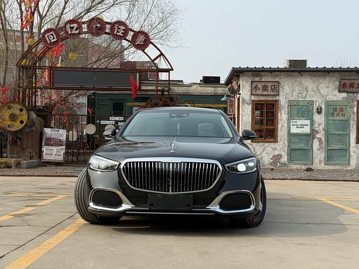 Фото 2 - Mercedes-Benz Maybach S-Class