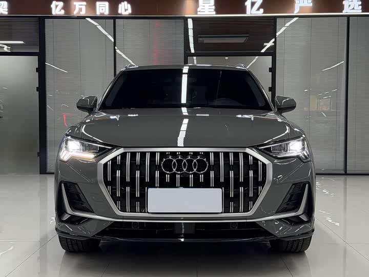 Фото 2 - Audi Q3