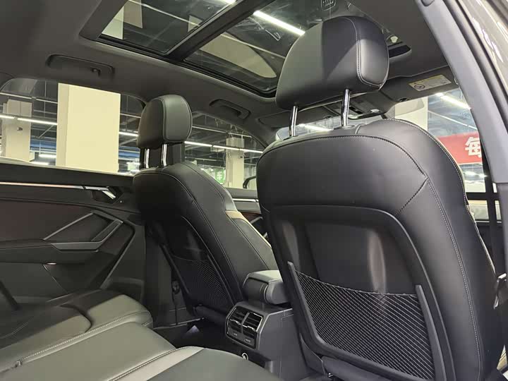 Фото 7 - Audi Q3