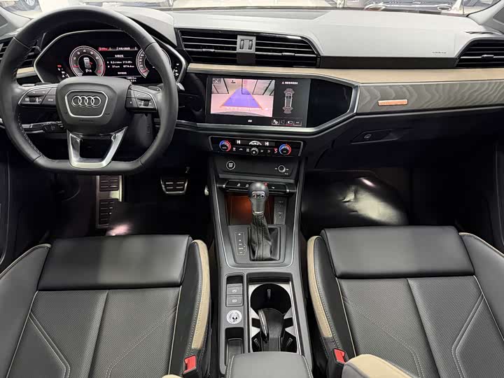 Фото 8 - Audi Q3