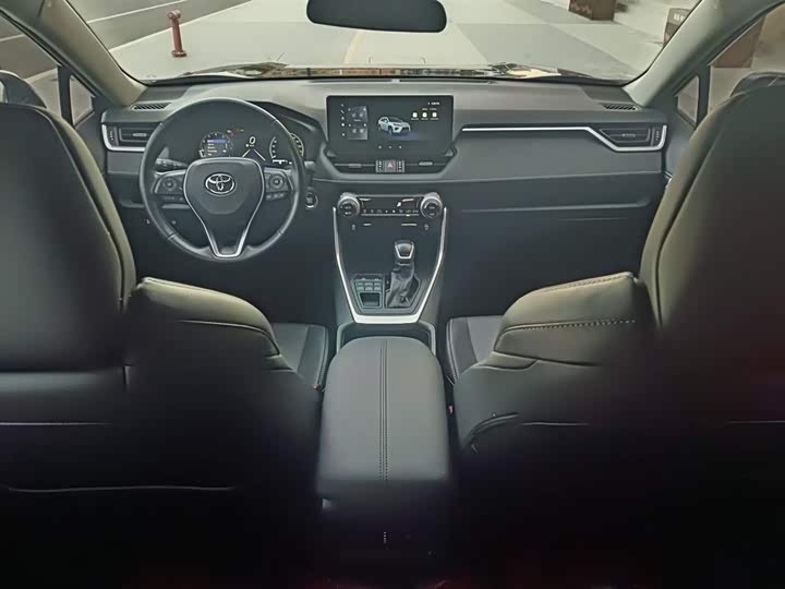 Фото 5 - Toyota Wildlander