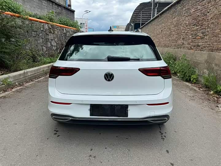 Фото 9 - Volkswagen Golf