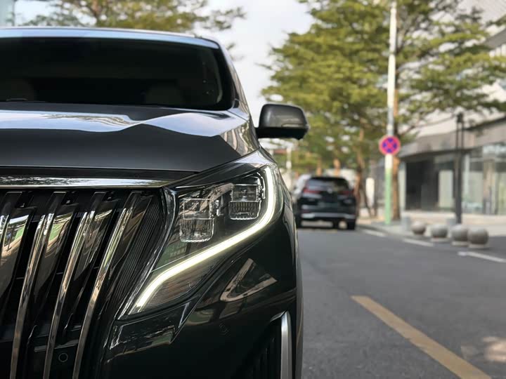 Фото 3 - GAC Trumpchi M8