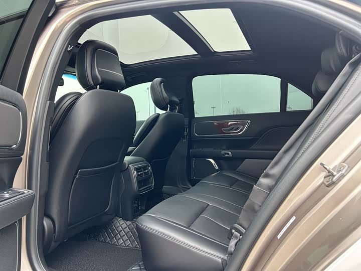 Фото 7 - Lincoln Continental