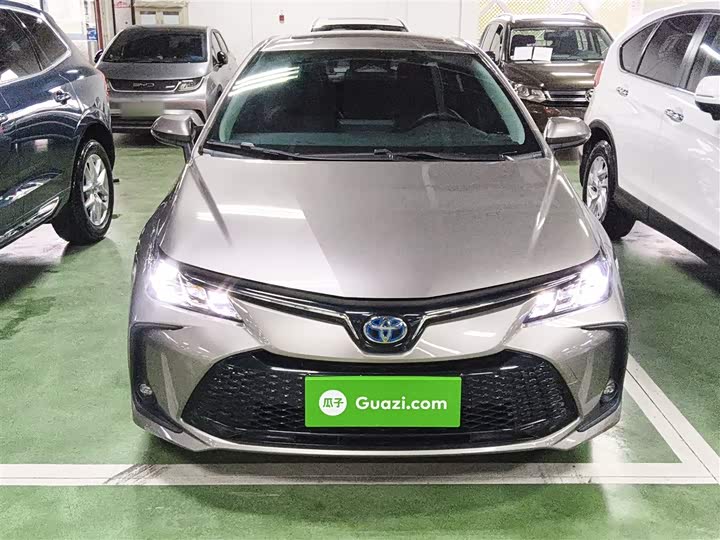 Фото 3 - Toyota Corolla