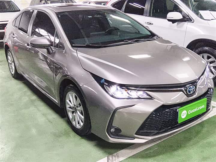 Фото 4 - Toyota Corolla