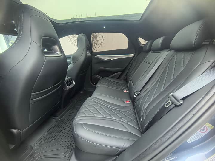 Фото 9 - BYD Sea Lion 07 EV