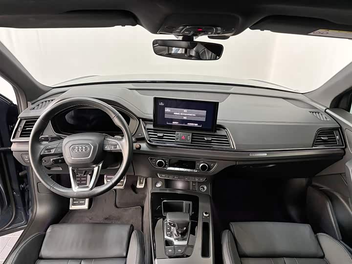 Фото 7 - Audi Q5L