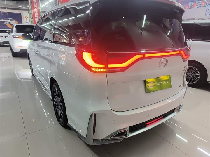 Фото 5 - GAC Trumpchi M8