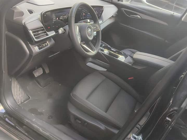 Фото 9 - Buick Envision S