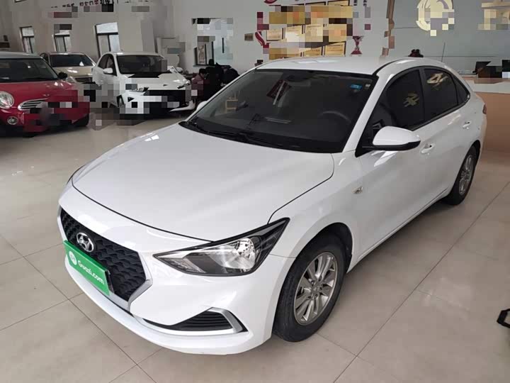 Фото 1 - Hyundai Celesta