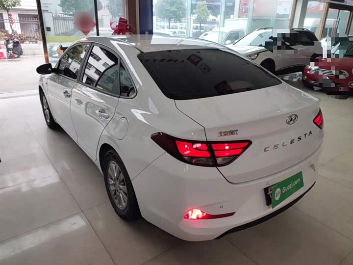 Фото 5 - Hyundai Celesta