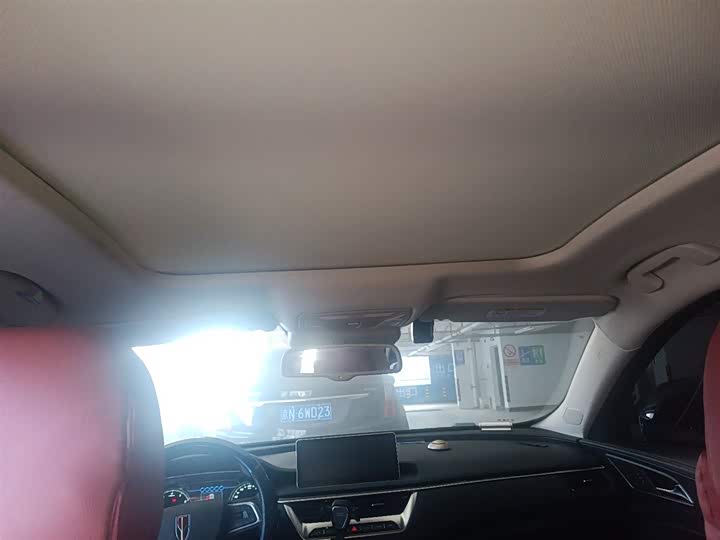 Фото 9 - Hongqi H5