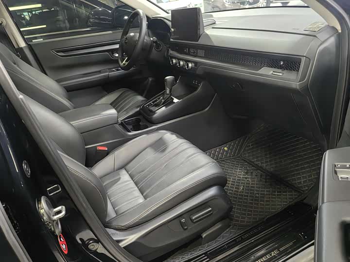 Фото 2 - Honda Breeze