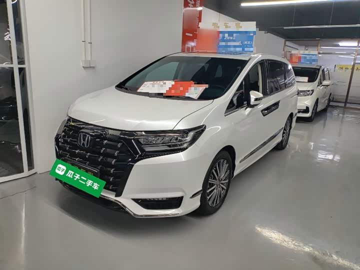 Фото 1 - Honda Elysion