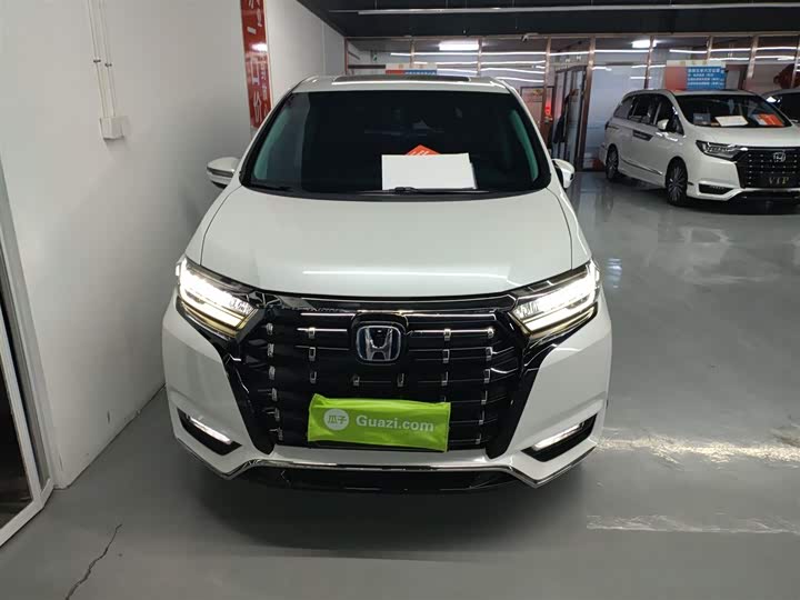 Фото 3 - Honda Elysion