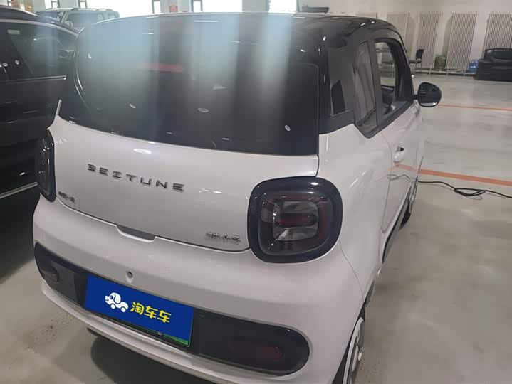 Фото 3 - Bestune Pony