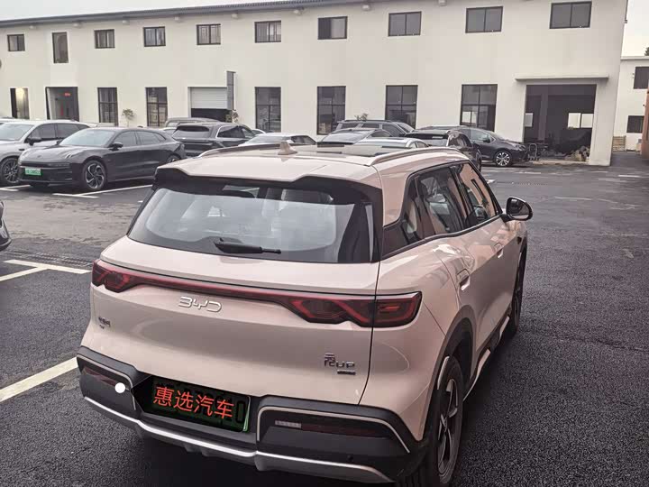 Фото 9 - BYD Yuan Up