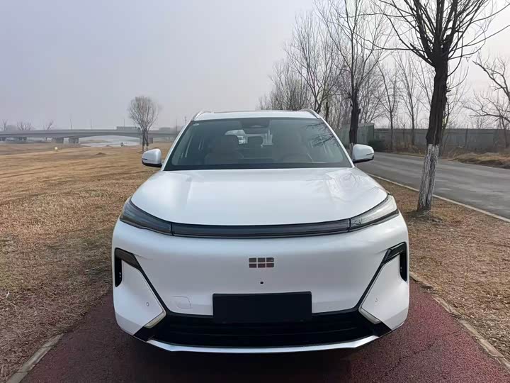 Фото 2 - Geely Galaxy Starship 7