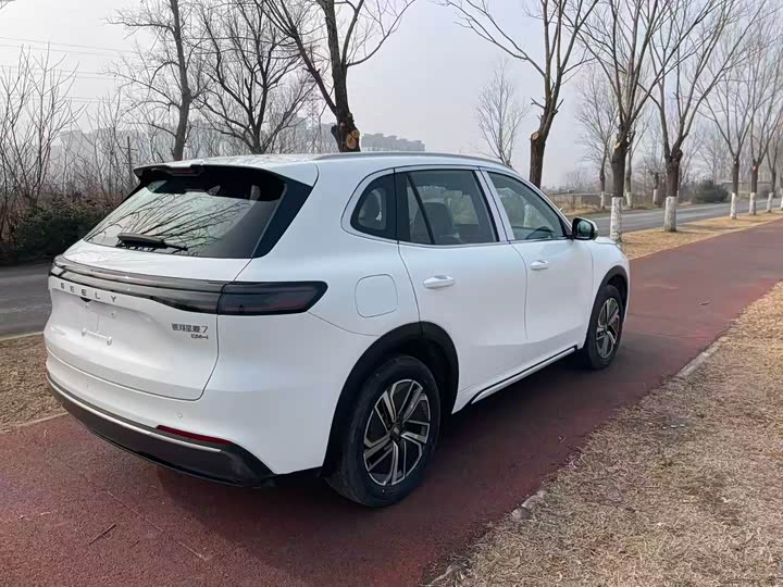 Фото 8 - Geely Galaxy Starship 7