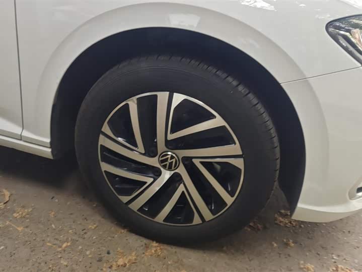 Фото 6 - Volkswagen Lavida