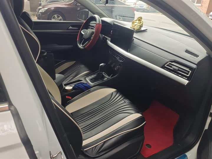 Фото 8 - Volkswagen Lavida