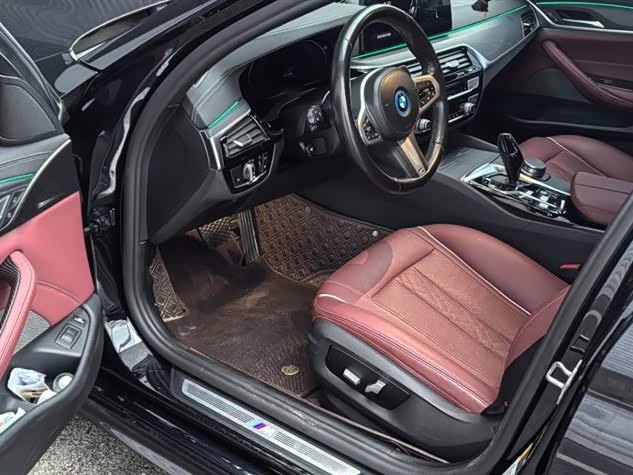 Фото 3 - BMW 5 Series Hybrid