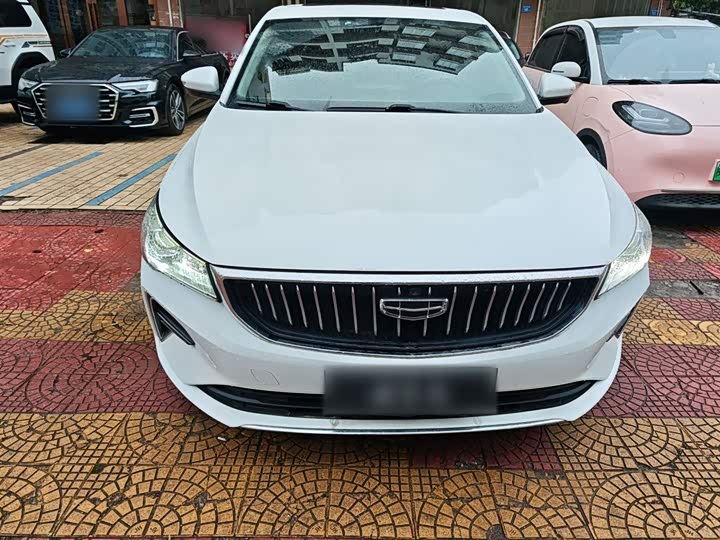 Фото 3 - Geely Emgrand