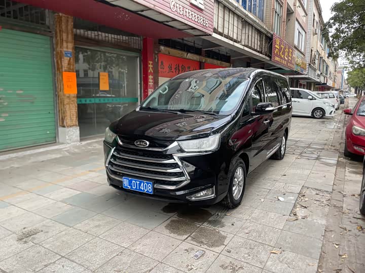 Фото 2 - JAC Refine M4