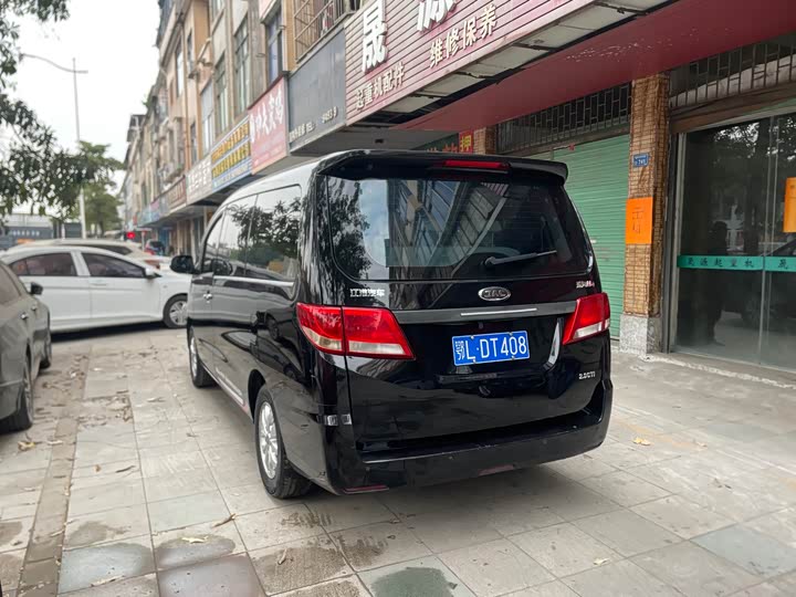 Фото 9 - JAC Refine M4