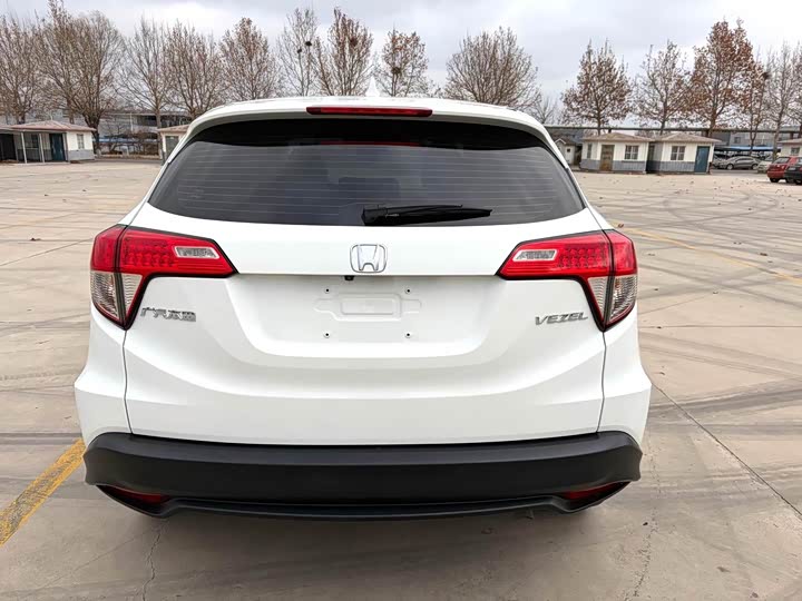 Фото 3 - Honda Vezel