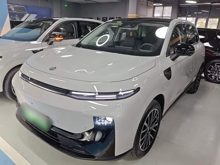 Фото 2 - Leapmotor B10