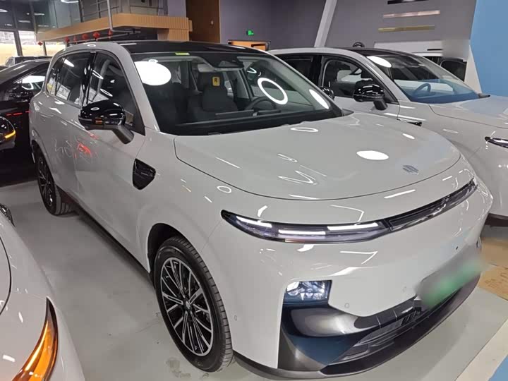 Фото 4 - Leapmotor B10