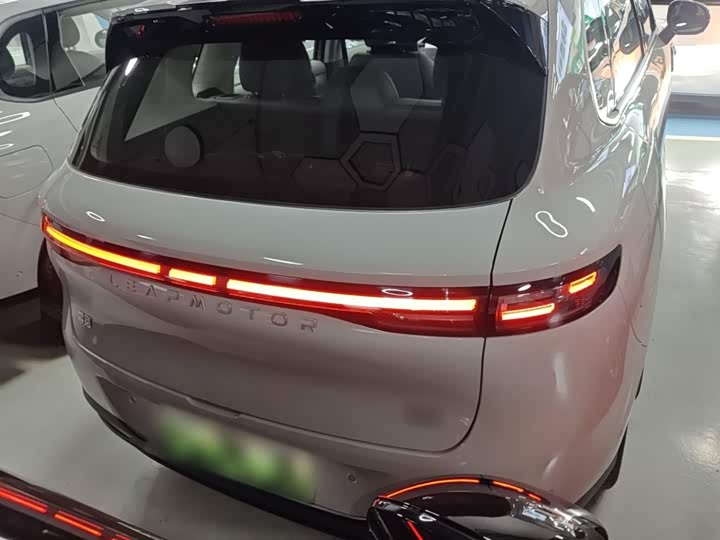 Фото 6 - Leapmotor B10