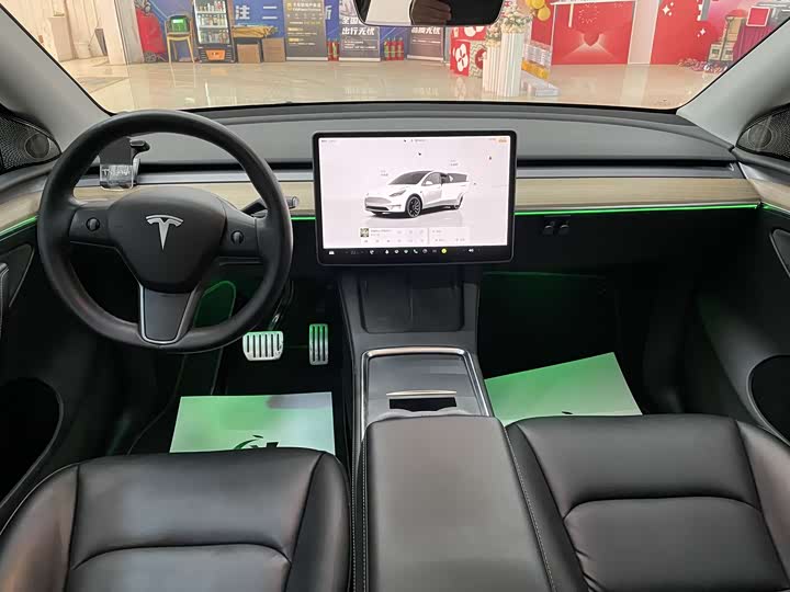 Фото 6 - Tesla Model Y