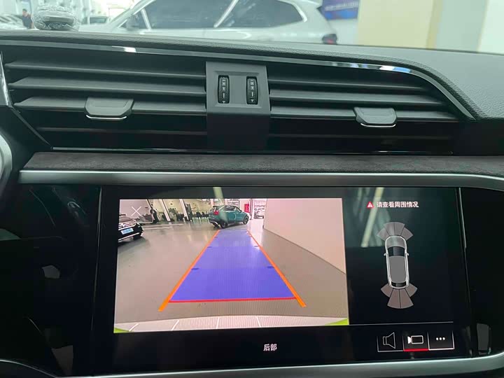 Фото 9 - Audi Q3 Sportback